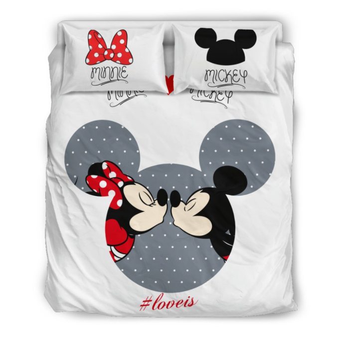 Magical Mickey and Minnie Disney Bedding Set: Dreamy Comfort for Kids