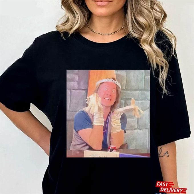 Sam Riegel Wearing Matt Mercer Queen T-Shirt For Men Women Gift for Men and Women