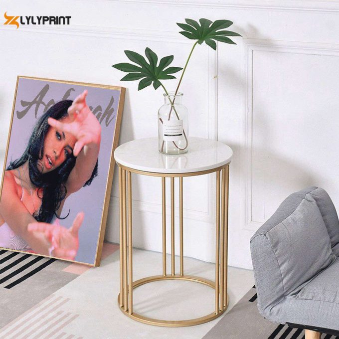 Aaliyah poster, Aaliyah charm